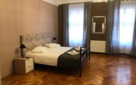 Poet Pastior Residence